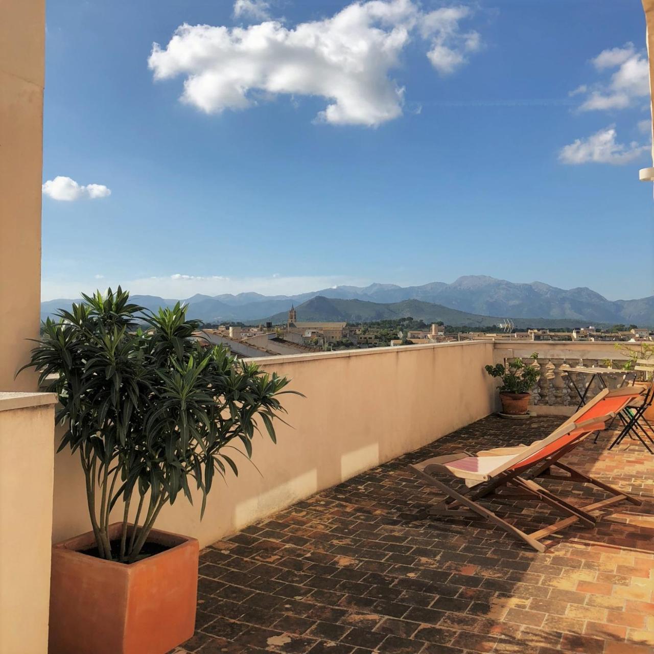 Vista De La Vila - Turismo De Interior. Llubí Exteriör bild